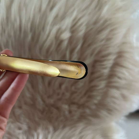 Ficcare Maximas Hair Clip in Black (Medium) - Picture 4 of 5